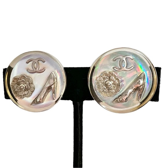 Authentic CHANEL Aurora Borealis Iridescent Rainbow Vintage ‘97 Clip On Earrings - Picture 3 of 16